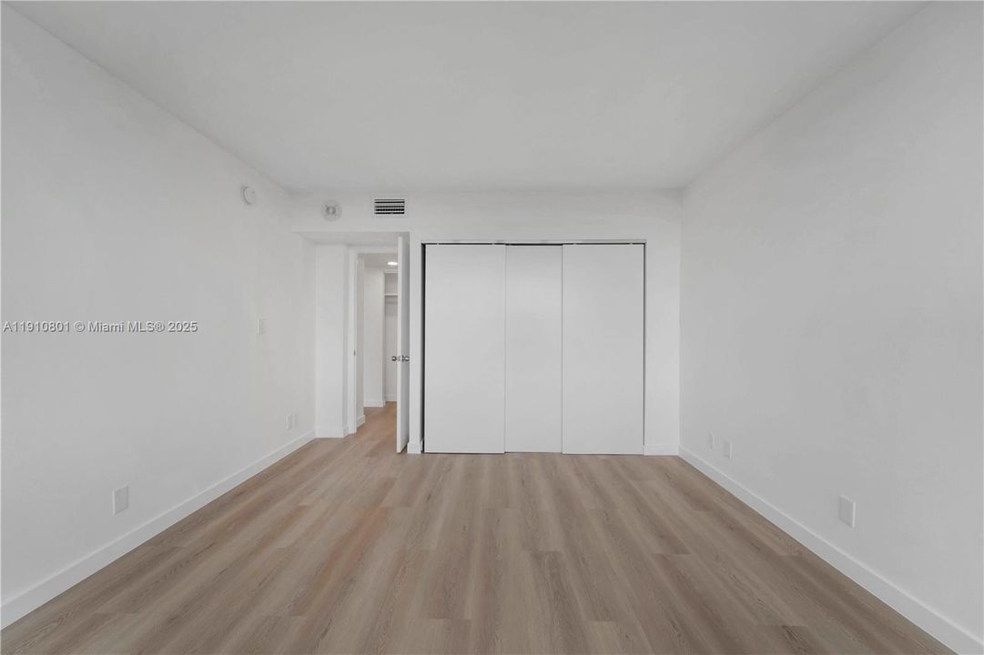 В аренду: $2,850 (2 спален, 2 ванн, 1225 Квадратных фут)