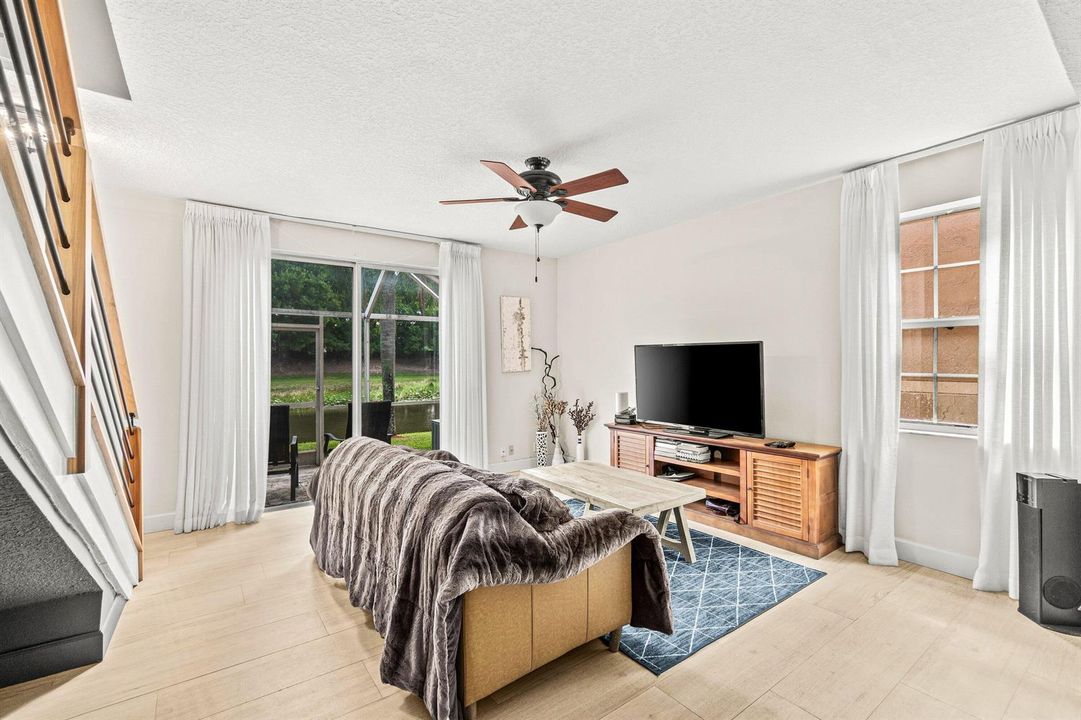 015-1588VeracruzLane-Weston-FL-33327-SMA