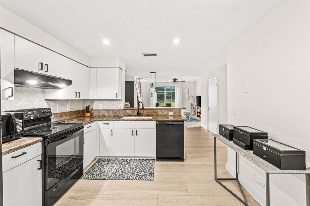 011-1588VeracruzLane-Weston-FL-33327-SMA