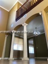 Под контрактом: $4,200 (4 спален, 3 ванн, 2554 Квадратных фут)