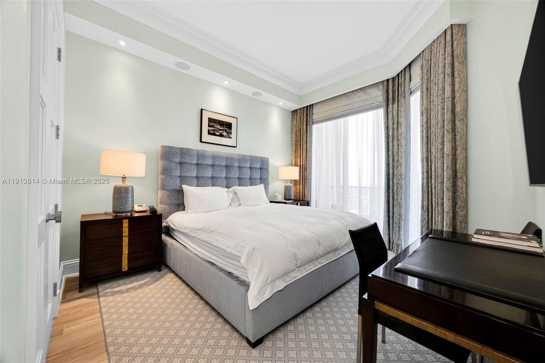 Activo con contrato: $3,900,000 (3 camas, 3 baños, 2970 Pies cuadrados)