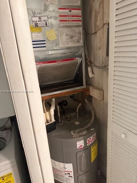 For Sale: $200,000 (1 beds, 1 baths, 845 Square Feet)