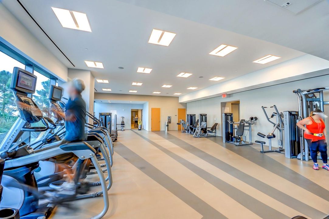 В аренду: $5,700 (2 спален, 2 ванн, 1261 Квадратных фут)