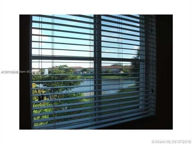 For Sale: $365,000 (3 beds, 2 baths, 1306 Square Feet)