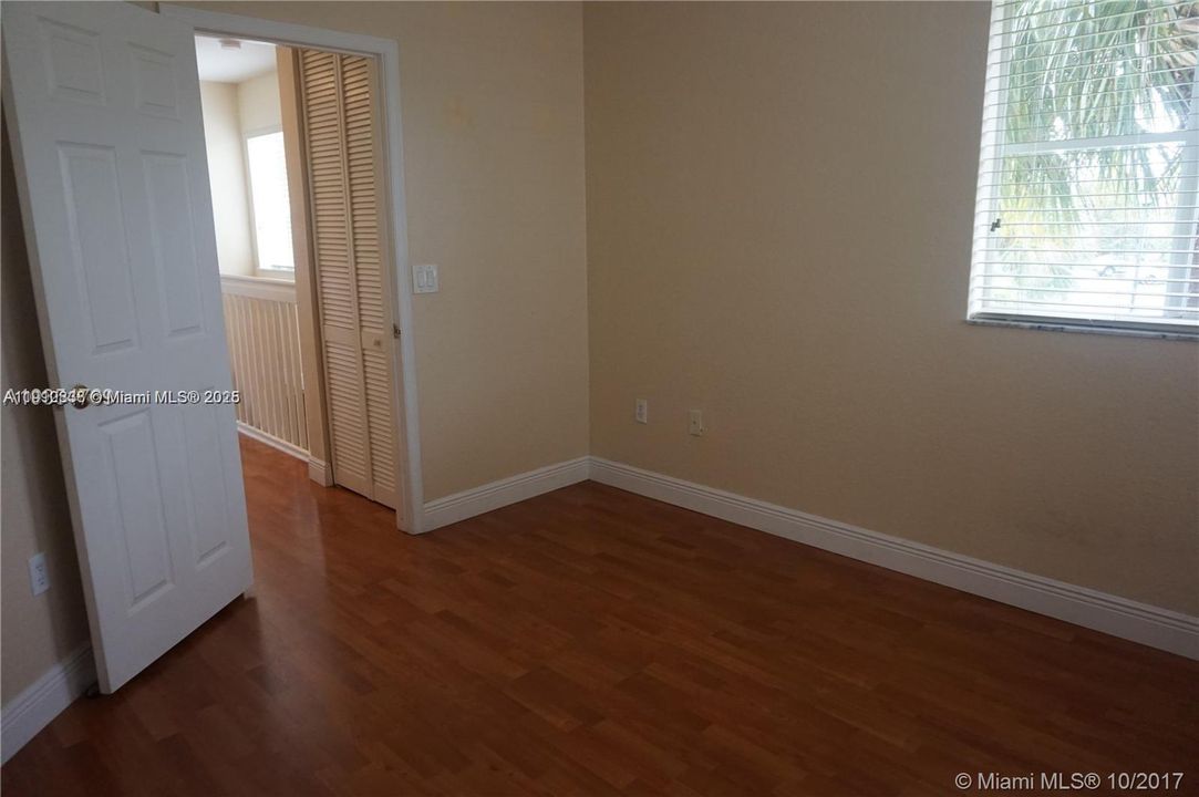 For Sale: $365,000 (3 beds, 2 baths, 1306 Square Feet)