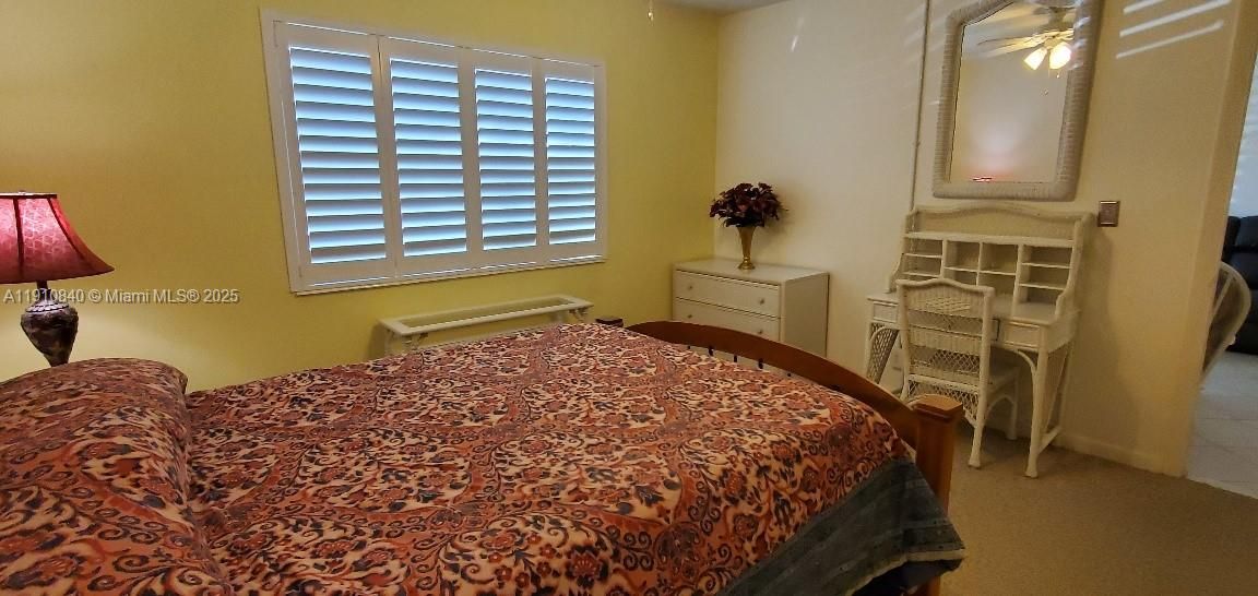 待售: $139,900 (1 贝兹, 1 浴室, 709 平方英尺)