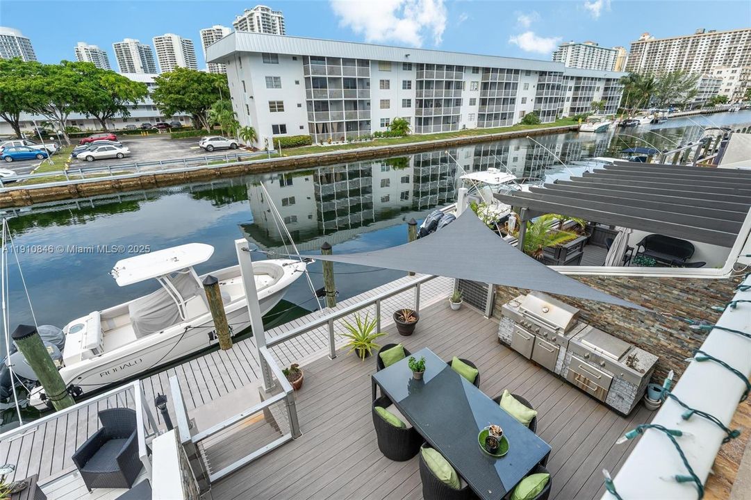 Active With Contract: $725,000 (3 beds, 2 baths, 1610 Square Feet)