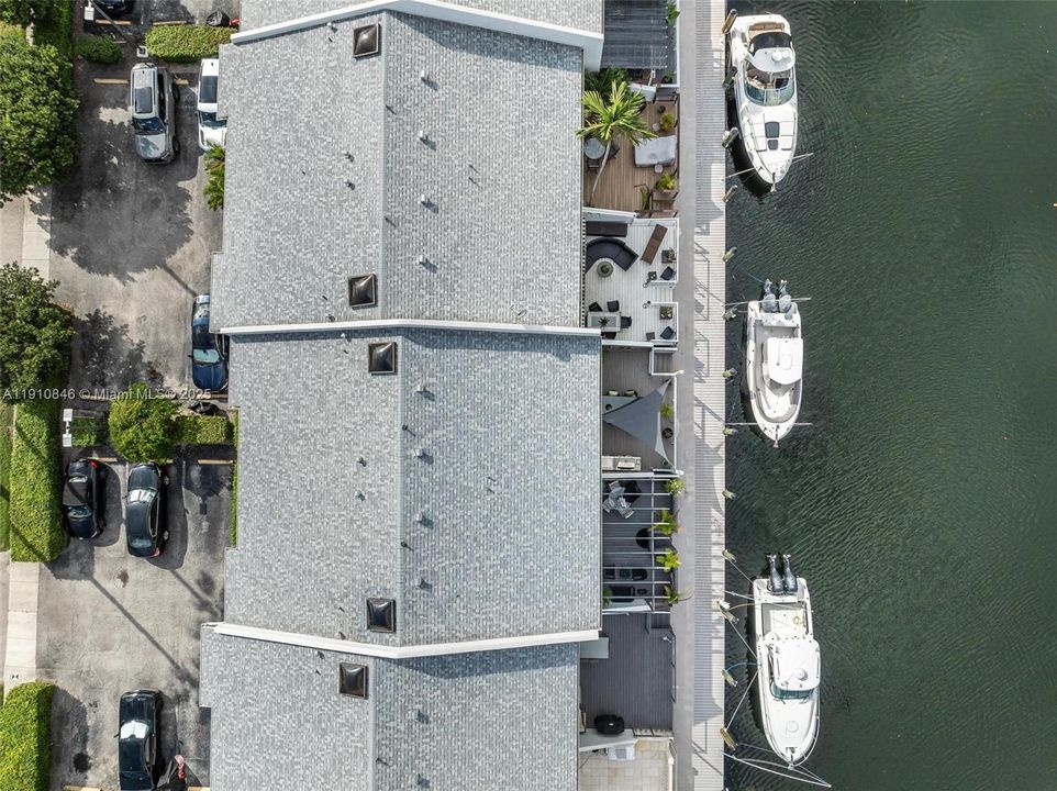 Active With Contract: $725,000 (3 beds, 2 baths, 1610 Square Feet)