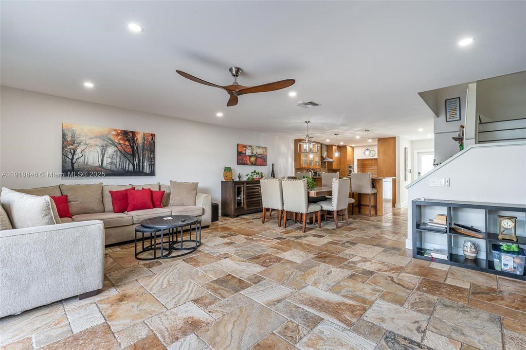 Active With Contract: $725,000 (3 beds, 2 baths, 1610 Square Feet)