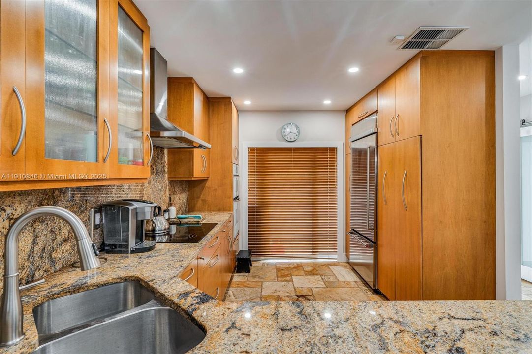 Active With Contract: $725,000 (3 beds, 2 baths, 1610 Square Feet)