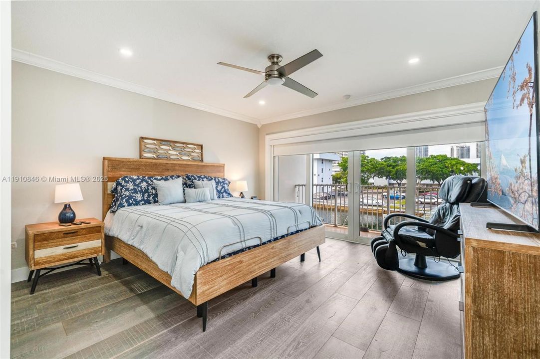 Active With Contract: $725,000 (3 beds, 2 baths, 1610 Square Feet)