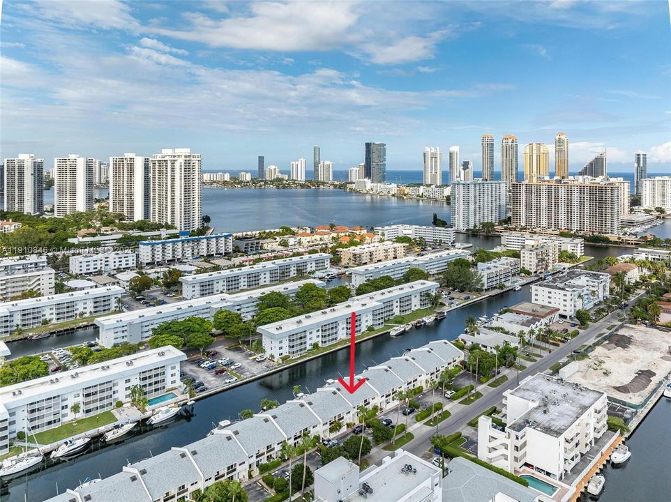 Active With Contract: $725,000 (3 beds, 2 baths, 1610 Square Feet)