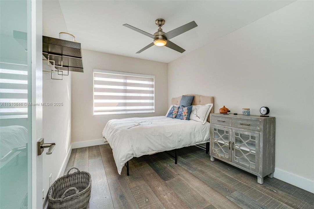 Active With Contract: $725,000 (3 beds, 2 baths, 1610 Square Feet)