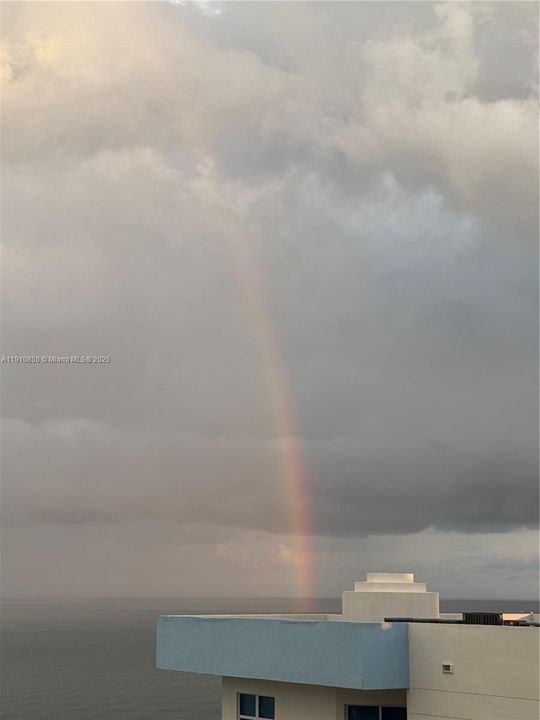 For Sale: $620,000 (1 beds, 1 baths, 940 Square Feet)