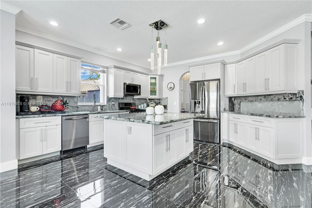 На продажу: $1,595,000 (4 спален, 3 ванн, 3453 Квадратных фут)