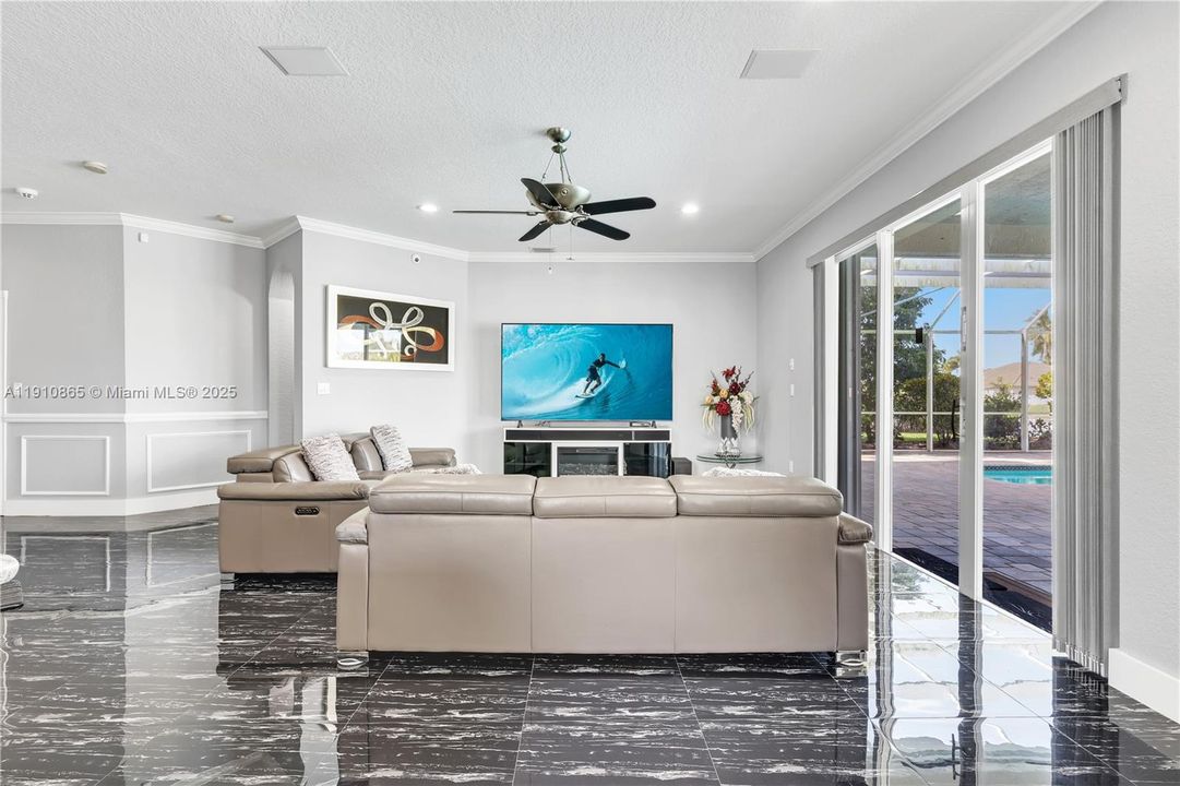 На продажу: $1,595,000 (4 спален, 3 ванн, 3453 Квадратных фут)