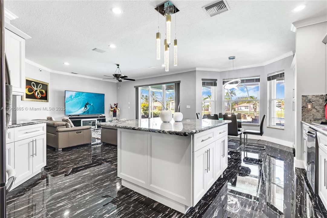 На продажу: $1,595,000 (4 спален, 3 ванн, 3453 Квадратных фут)