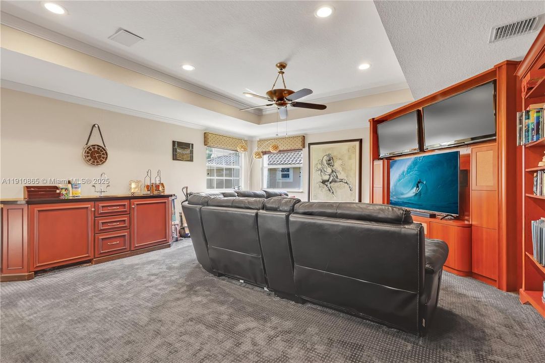 На продажу: $1,595,000 (4 спален, 3 ванн, 3453 Квадратных фут)