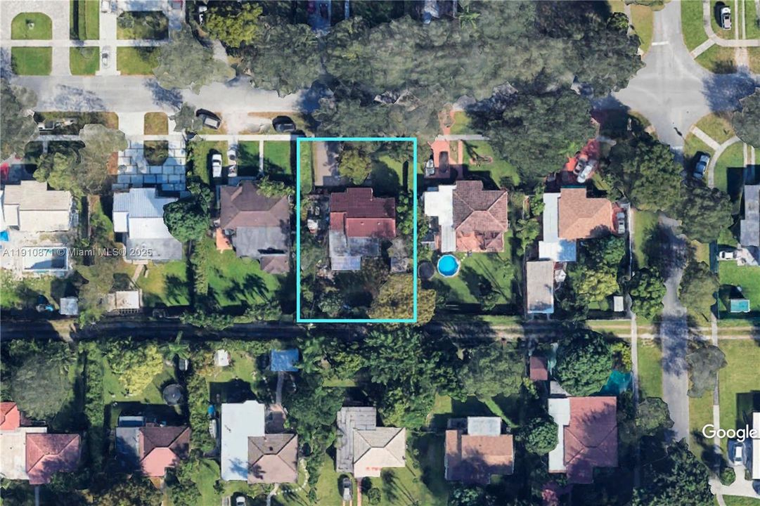 Active With Contract: $695,000 (3 beds, 2 baths, 1256 Square Feet)