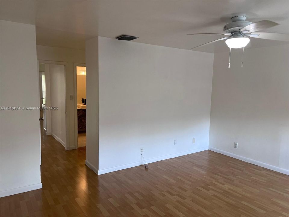 Active With Contract: $289,900 (4 beds, 2 baths, 2020 Square Feet)