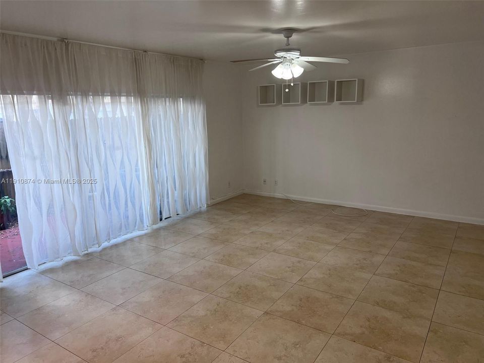 Active With Contract: $289,900 (4 beds, 2 baths, 2020 Square Feet)