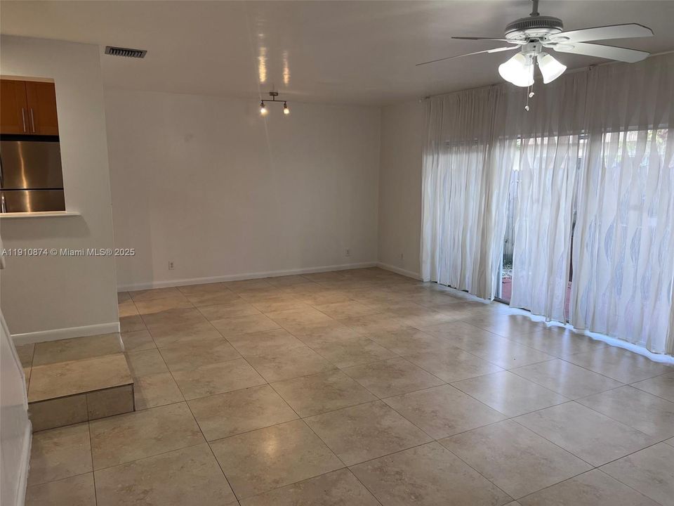 Active With Contract: $289,900 (4 beds, 2 baths, 2020 Square Feet)