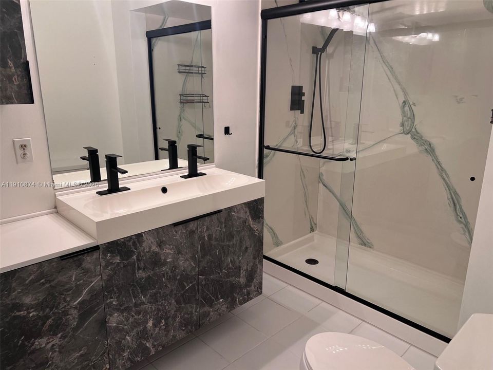 Active With Contract: $289,900 (4 beds, 2 baths, 2020 Square Feet)