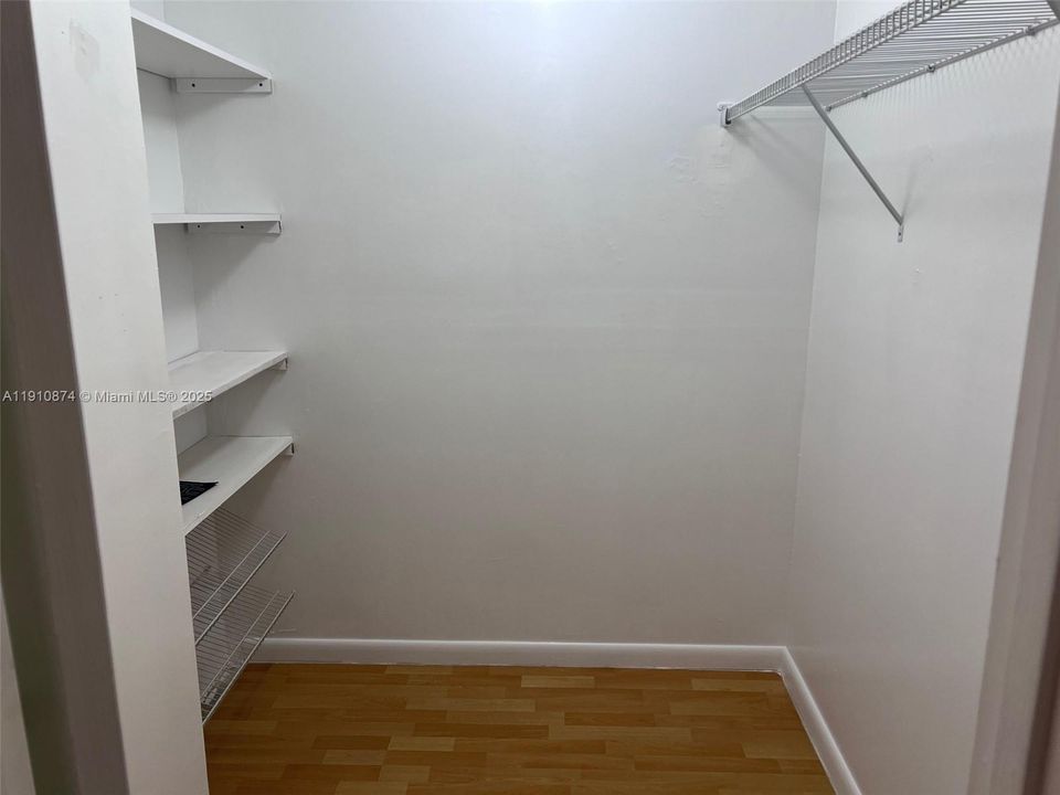 Active With Contract: $289,900 (4 beds, 2 baths, 2020 Square Feet)