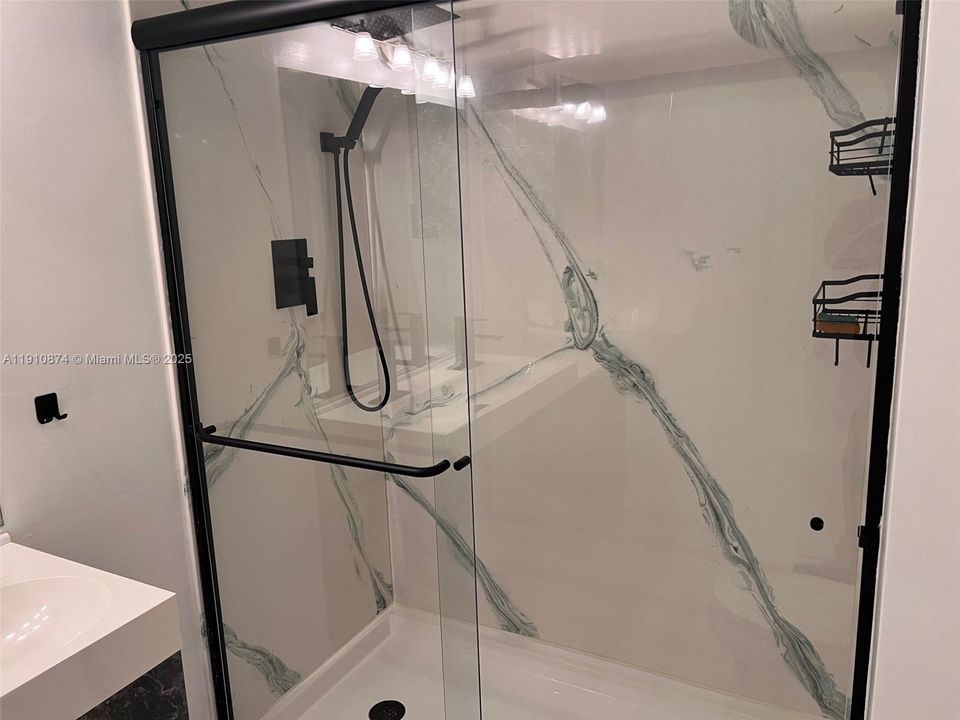 Active With Contract: $289,900 (4 beds, 2 baths, 2020 Square Feet)