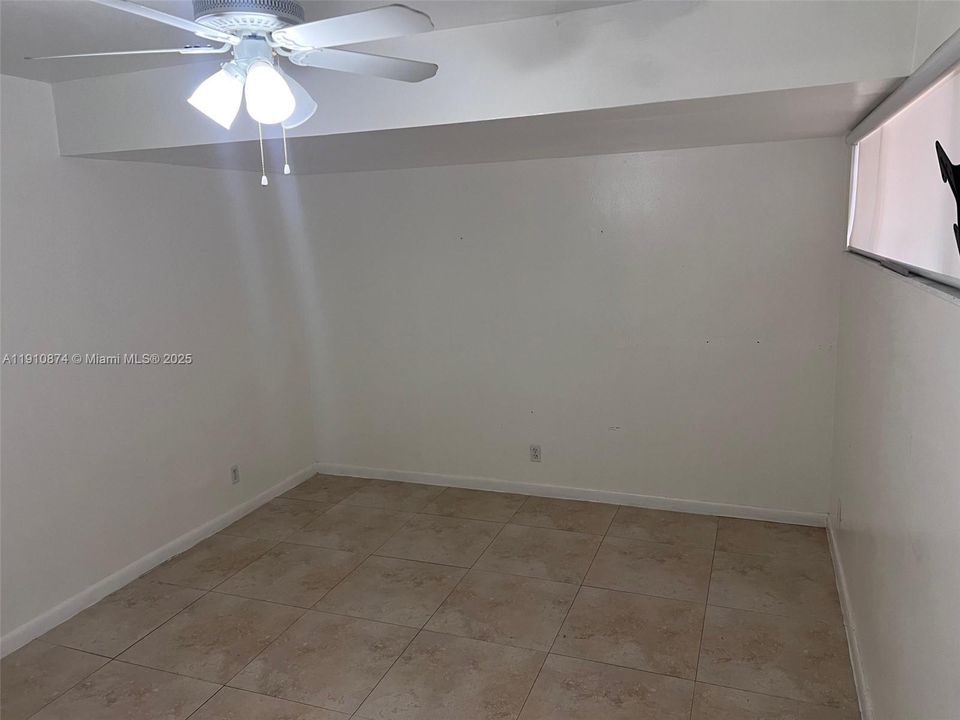 Active With Contract: $289,900 (4 beds, 2 baths, 2020 Square Feet)