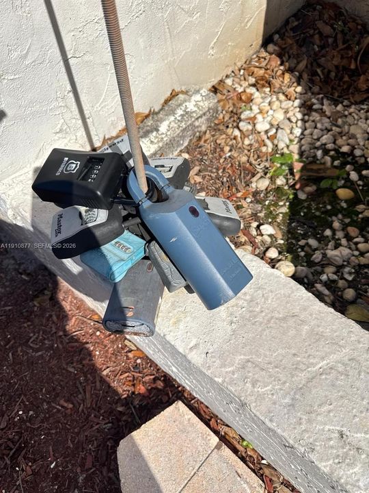 Active With Contract: $199,000 (2 beds, 2 baths, 1180 Square Feet)