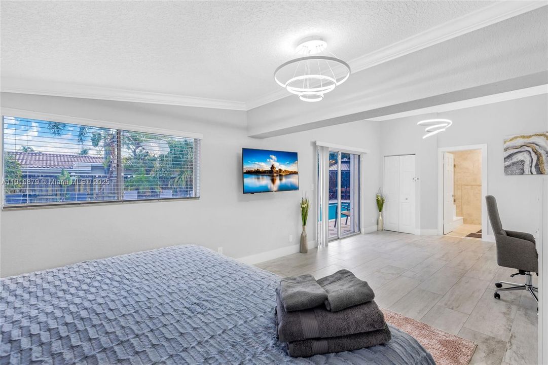 На продажу: $1,199,900 (4 спален, 2 ванн, 2163 Квадратных фут)