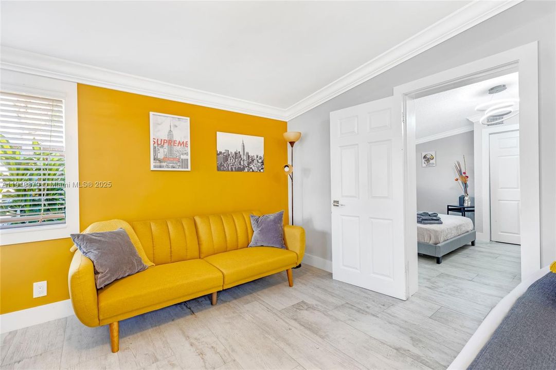 На продажу: $1,199,900 (4 спален, 2 ванн, 2163 Квадратных фут)