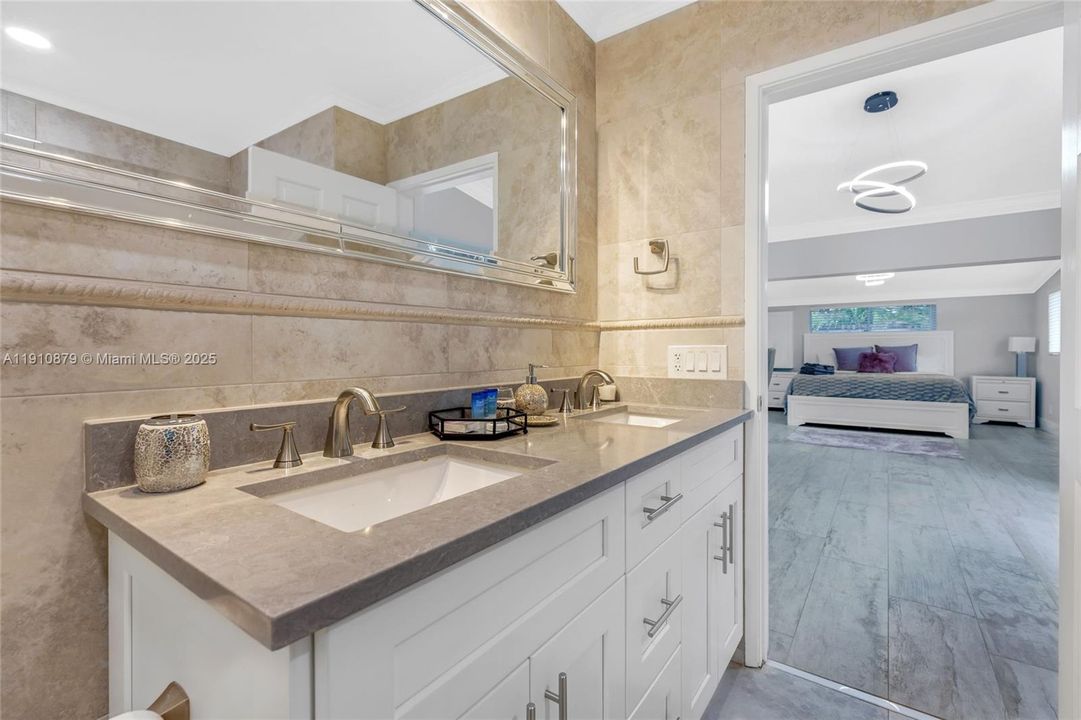 На продажу: $1,199,900 (4 спален, 2 ванн, 2163 Квадратных фут)