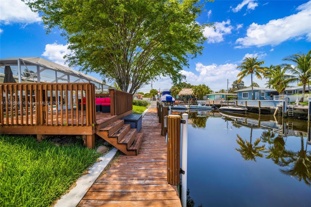 待售: $1,499,000 (4 贝兹, 3 浴室, 2122 平方英尺)