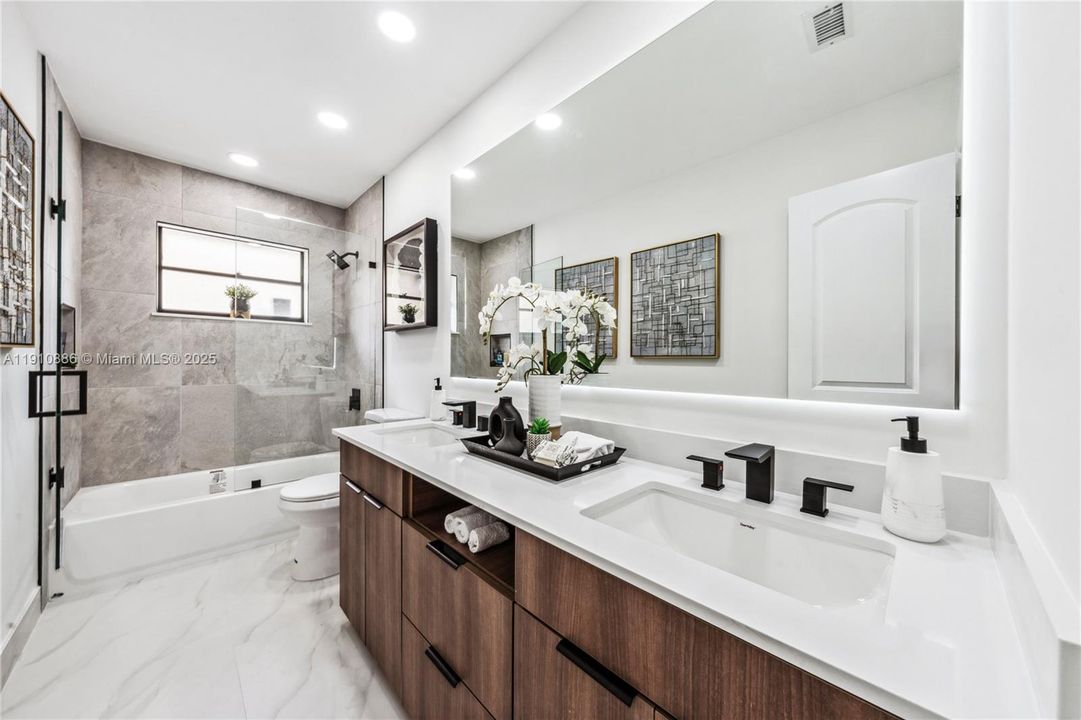 For Sale: $805,000 (4 beds, 2 baths, 0 Square Feet)