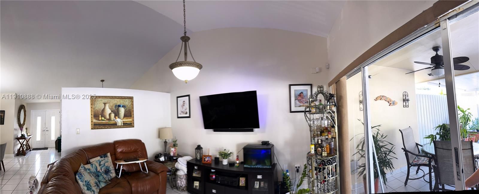 На продажу: $649,000 (3 спален, 2 ванн, 1364 Квадратных фут)