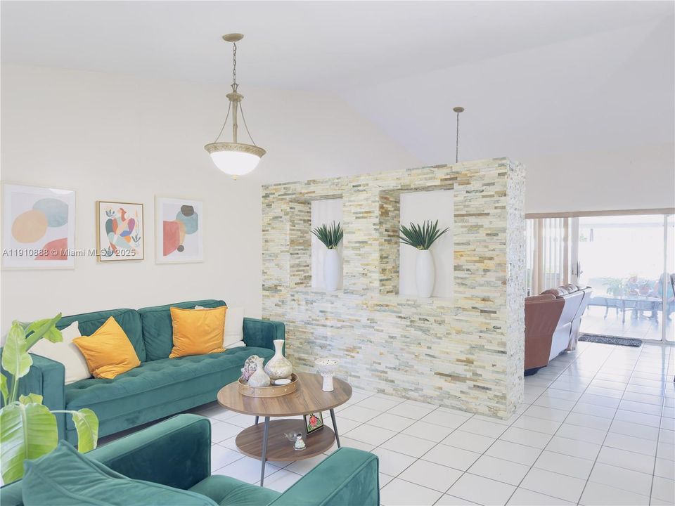 На продажу: $649,000 (3 спален, 2 ванн, 1364 Квадратных фут)