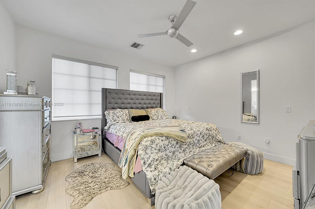 На продажу: $610,000 (3 спален, 2 ванн, 1798 Квадратных фут)