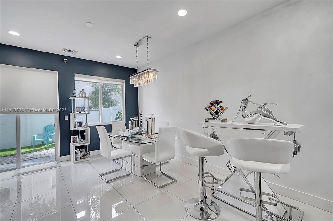 На продажу: $610,000 (3 спален, 2 ванн, 1798 Квадратных фут)