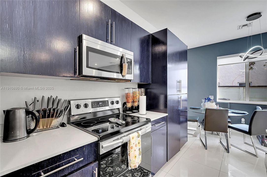 На продажу: $610,000 (3 спален, 2 ванн, 1798 Квадратных фут)