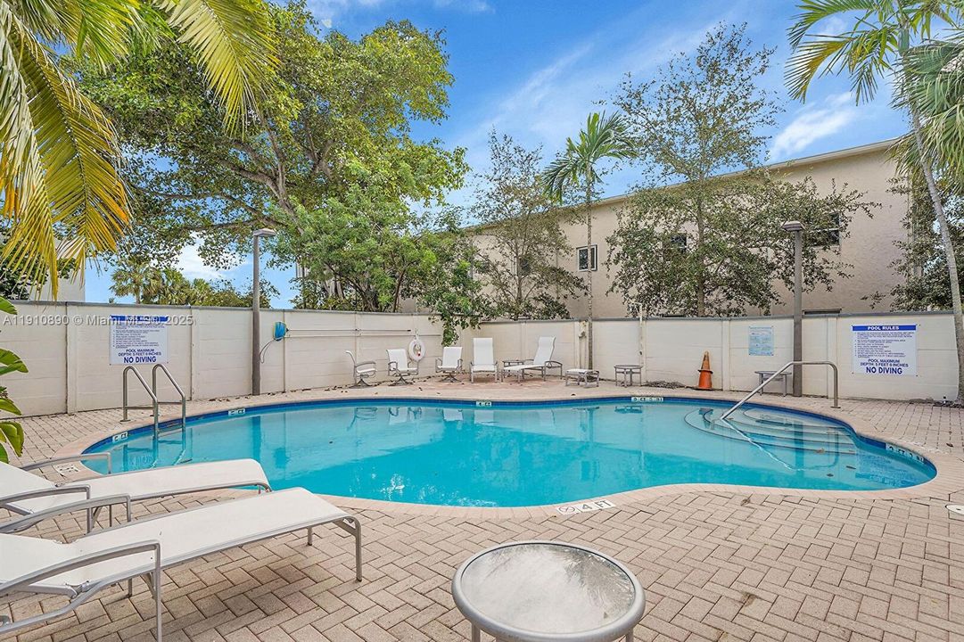 На продажу: $610,000 (3 спален, 2 ванн, 1798 Квадратных фут)