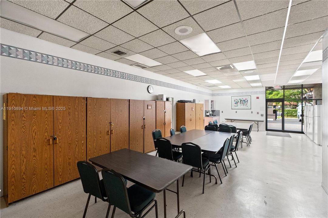 En Venta: $160,000 (1 camas, 2 baños, 852 Pies cuadrados)