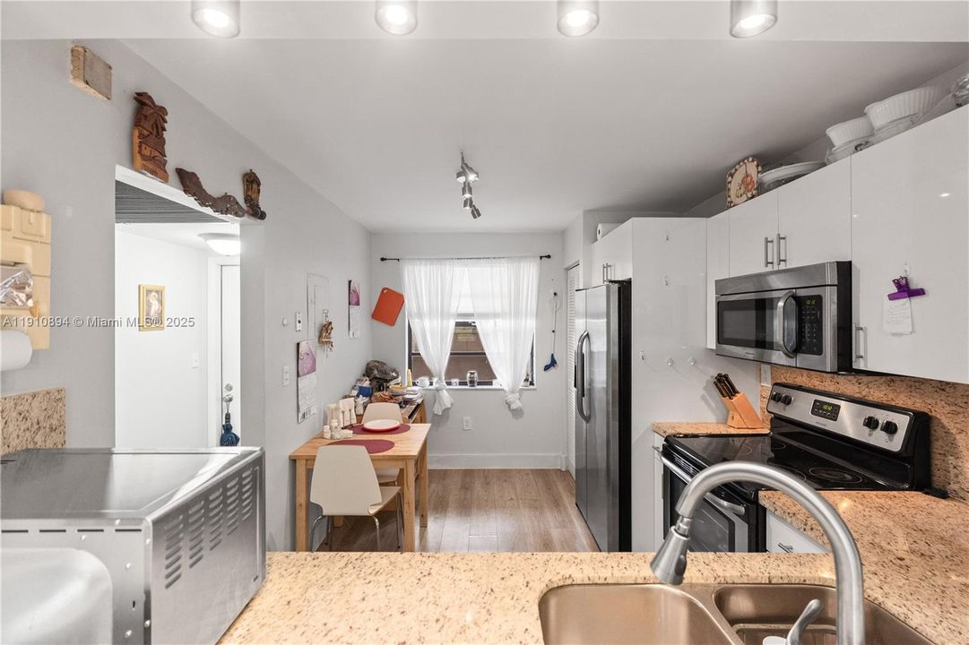 En Venta: $160,000 (1 camas, 2 baños, 852 Pies cuadrados)