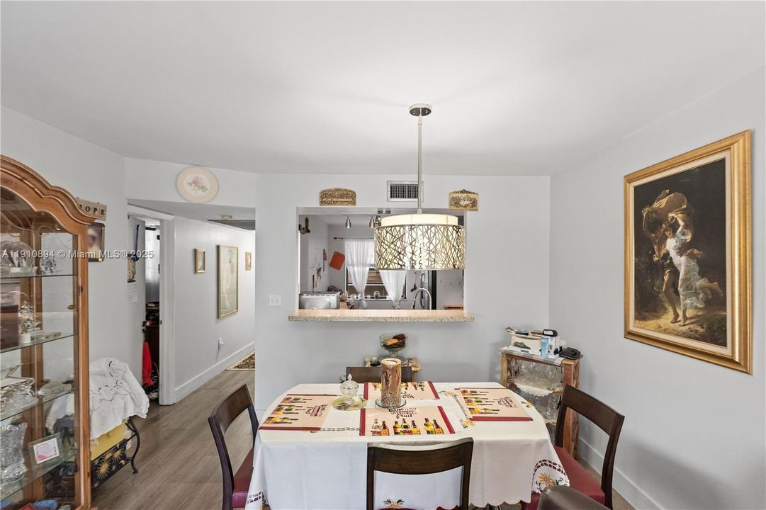 En Venta: $160,000 (1 camas, 2 baños, 852 Pies cuadrados)