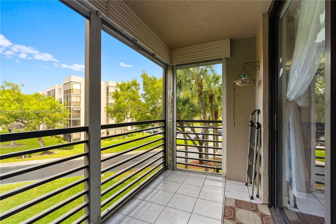 En Venta: $160,000 (1 camas, 2 baños, 852 Pies cuadrados)