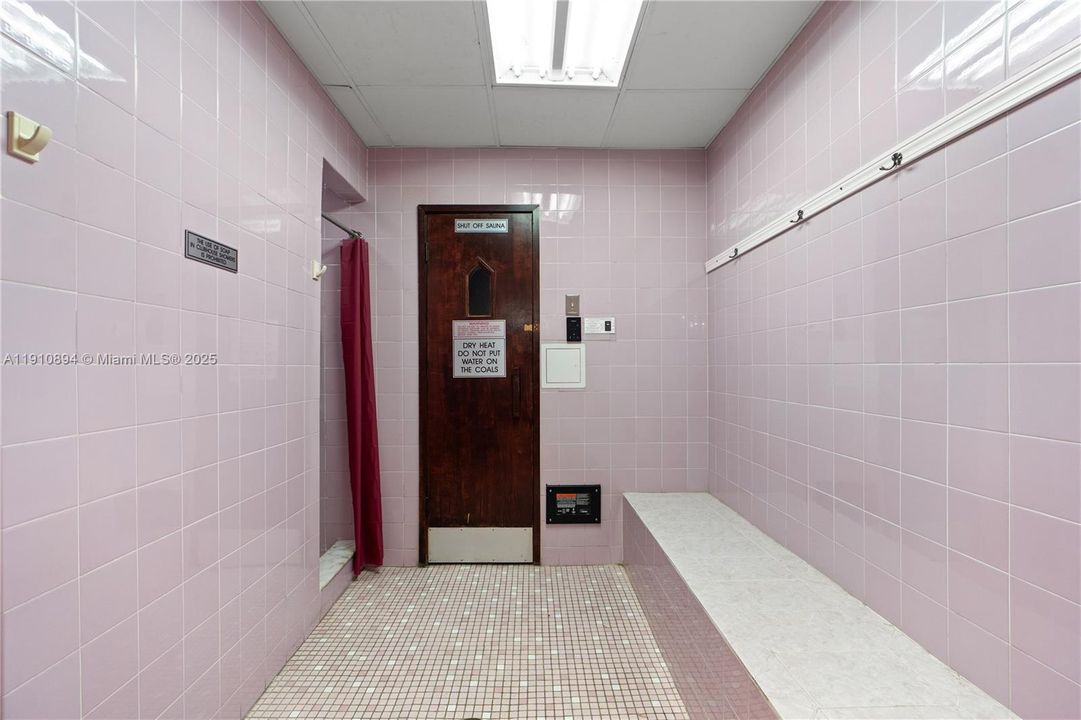 En Venta: $160,000 (1 camas, 2 baños, 852 Pies cuadrados)