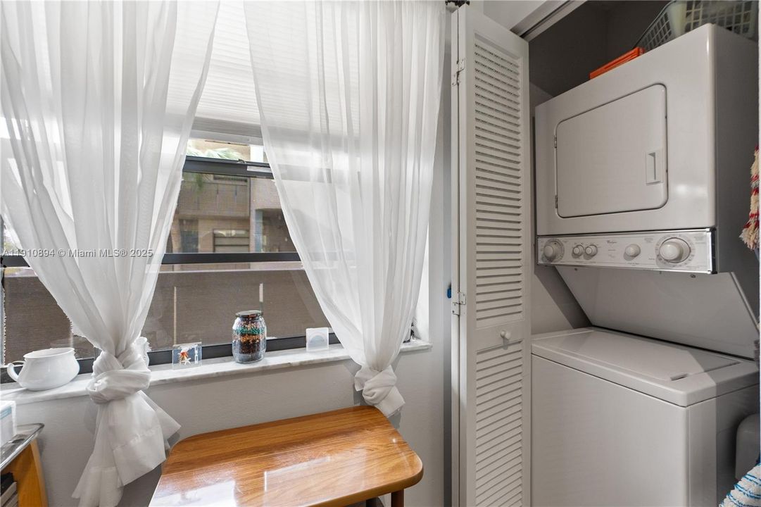 En Venta: $160,000 (1 camas, 2 baños, 852 Pies cuadrados)