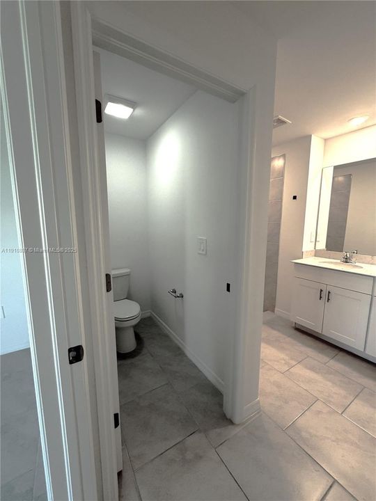 For Rent: $1,900 (3 beds, 2 baths, 1448 Square Feet)