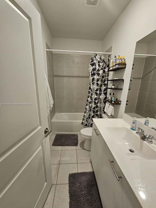 For Rent: $3,250 (3 beds, 3 baths, 1328 Square Feet)